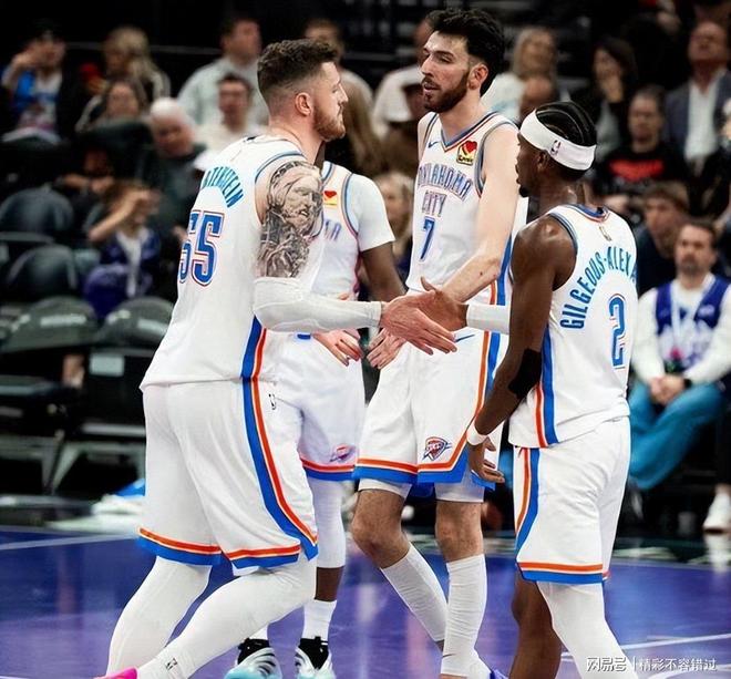 OD体育在线-包含瓦伦西亚发布备战花絮；国际比赛日强势反弹；NBA常规赛任务艰巨；更衣室氛围转暖的词条