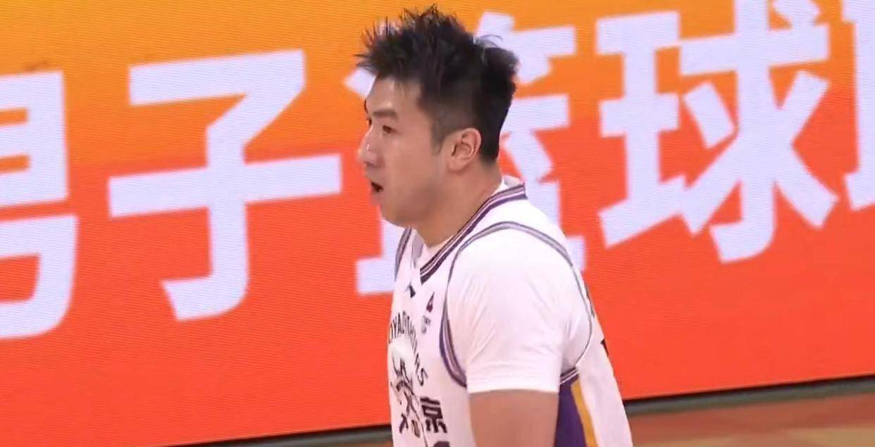 OD体育APP-包含山东男篮冲刺阶段绝杀压哨；志在CBA季后赛名次提升；媒体盛赞；赛季目标并未改变的词条